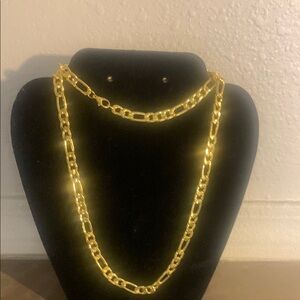 Elegant Gold Chain Necklace